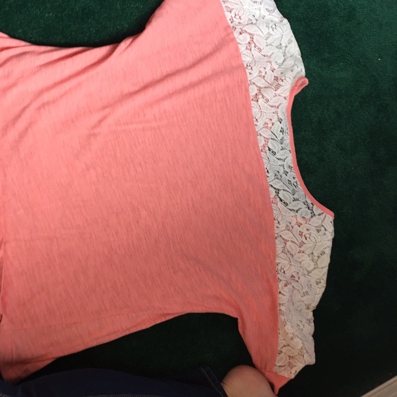 Blouse - Picture 2 of 2